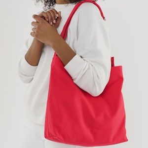 BAGGU PUNCH RED HORIZONTAL DUCK BAG